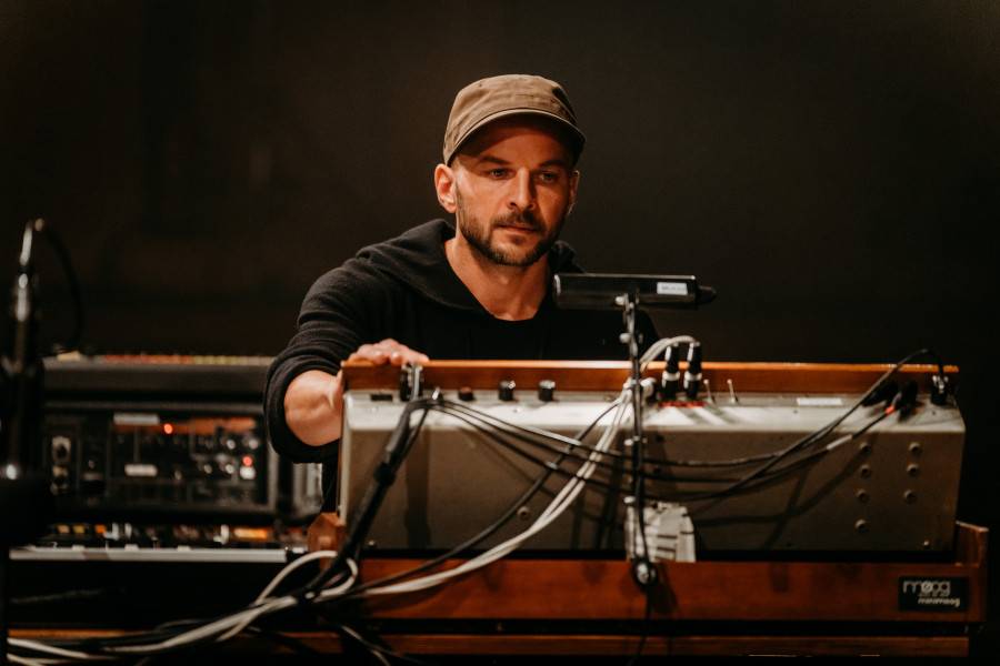 Nils Frahm nyitókoncertjével startol el az INOTA Fesztivál 