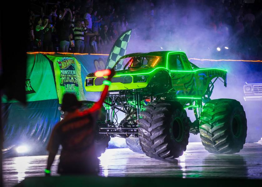 Hot Wheels Monster Trucks Live™ Glow-N-Fire show Budapesten