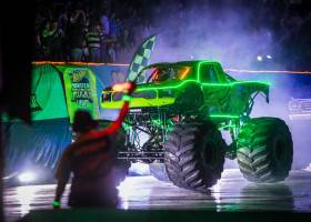 Hot Wheels Monster Trucks Live™ Glow-N-Fire show Budapesten